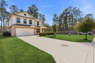 8027 Dauntless Dr in Magnolia, TX - Building Photo - Building Photo