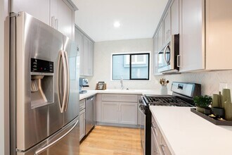 520 Pacific St in Santa Monica, CA - Foto de edificio - Building Photo