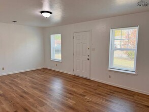 1827 Eden Ln in Wichita Falls, TX - Building Photo - Building Photo