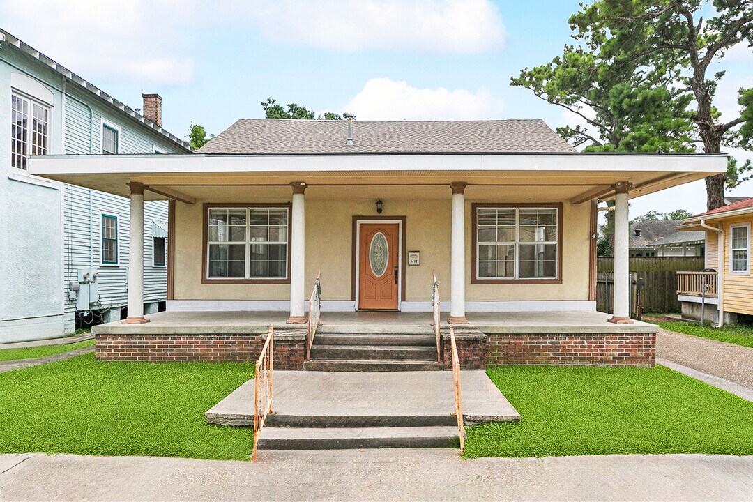 5832 Willow St in New Orleans, LA - Building Photo