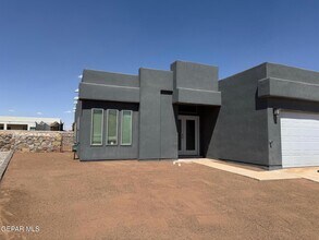 10126 Javelina Bush in Socorro, TX - Building Photo - Building Photo