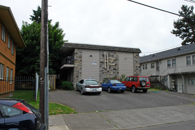 Hoyt House in Portland, OR - Building Photo - Building Photo