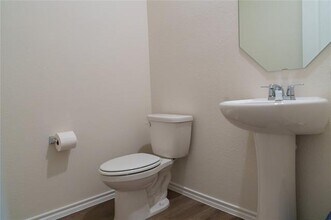 929 Jefferson Wy in Sherman, TX - Foto de edificio - Building Photo