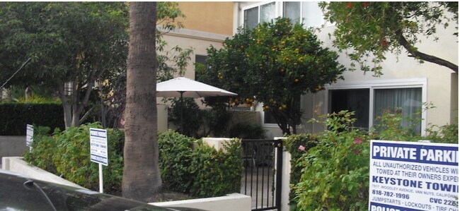 MARGATE PALMS ASSOCIATES,LLC 174 in Sherman Oaks, CA - Building Photo - Building Photo
