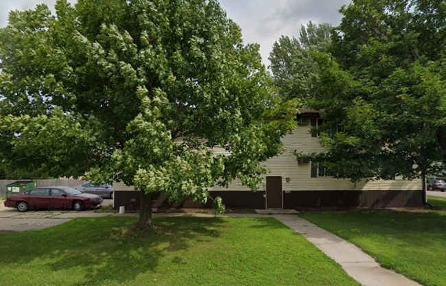 property at 1400 N Clay St