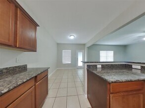 2123 Golden Topaz Dr in Rosharon, TX - Building Photo - Building Photo