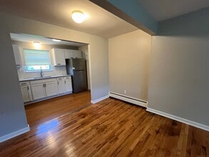 14 Colonial Dr in Rocky Hill, CT - Building Photo - Building Photo