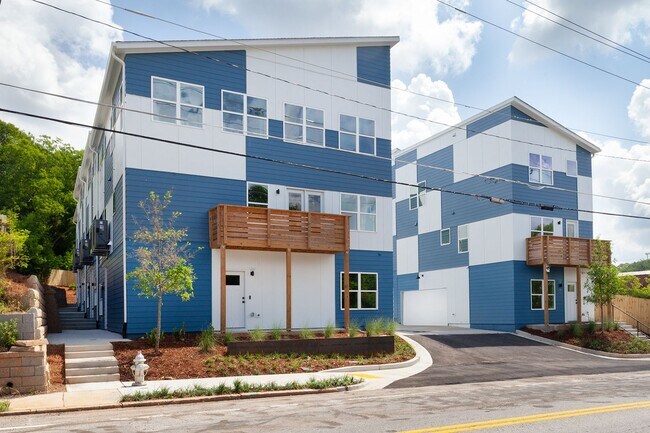 402 McDonough Blvd SE in Atlanta, GA - Building Photo - Building Photo