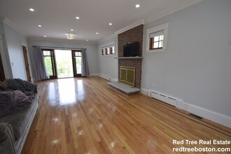 64 Langley Rd, Unit 1 in Boston, MA - Building Photo - Building Photo