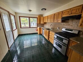 21 Wisner Ave in Middletown, NY - Building Photo - Building Photo