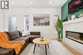 1313-1320 20 Ave NW in Calgary, AB - Building Photo - Building Photo