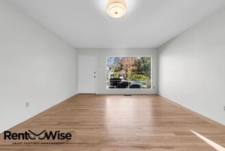 2610 Emerson St in Palo Alto, CA - Building Photo - Building Photo