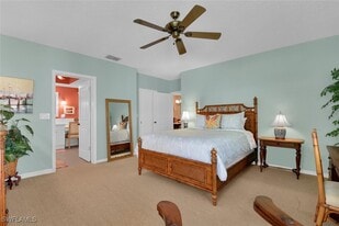 780 Willowbrook Dr in Naples, FL - Building Photo