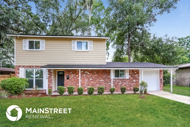 1148 Palisades Dr
