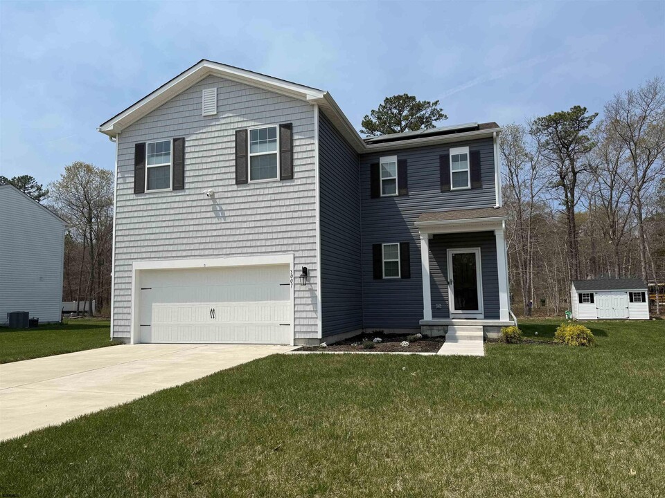 3007 Cottonwood Ave in Egg Harbor Township, NJ - Building Photo