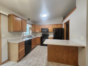 821 S Whitewood Ave in Sioux Falls, SD - Building Photo - Building Photo