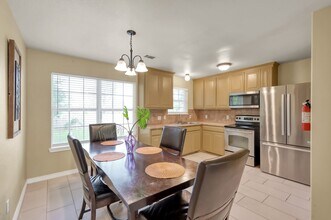 125 Pine St in Prairie View, TX - Building Photo - Building Photo