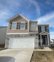 2167 Pine Valley Dr in Hamilton, OH - Building Photo