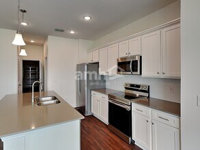 2829 Ponds Trl in St. Cloud, FL - Foto de edificio - Building Photo
