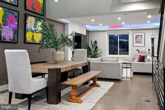 1121 Earl St in Philadelphia, PA - Building Photo - Building Photo