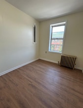 734 E 43rd St in Brooklyn, NY - Building Photo - Building Photo