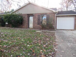1640 Sundrop Dr in Knoxville, TN - Building Photo - Building Photo