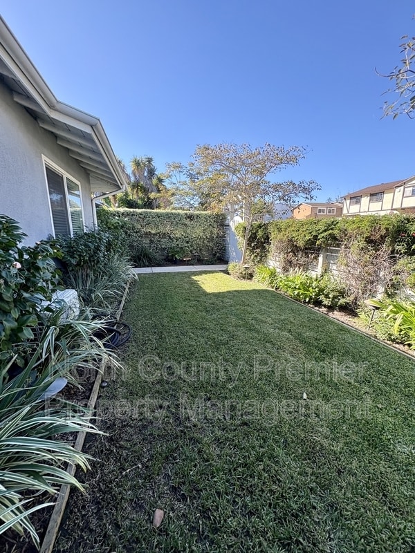 2245 Garnet Ave in San Diego, CA - Building Photo - Building Photo