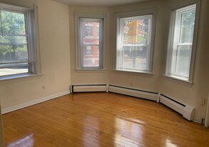 276 Harvard St, Unit 9-12 in Cambridge, MA - Building Photo