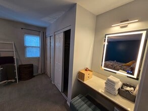 3922 Marquis Pl, Unit Upstairs and Main Floor - Furnished + Office in Woodbridge, VA - Building Photo - Building Photo