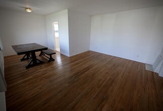 15425 Parron Ave in Gardena, CA - Building Photo - Building Photo