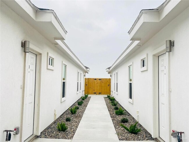 property at 3308 Wolf Crk Ave