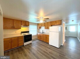 490 Coster Rd in Lusby, MD - Building Photo