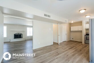 7321 E Lakeside Dr in Tucson, AZ - Building Photo - Building Photo