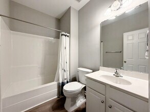 10483 Dapping Dr in Raleigh, NC - Foto de edificio - Building Photo