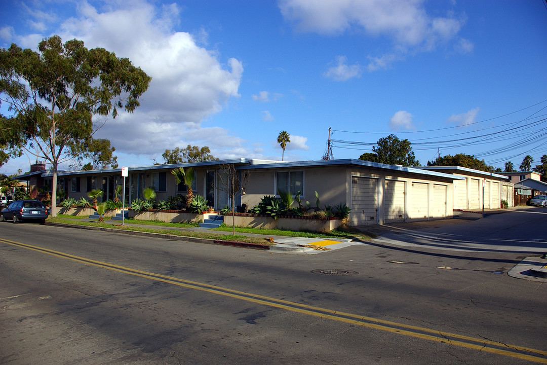 2031-37 Cable St in San Diego, CA - Building Photo