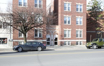 Boulevard Apartments Llc in Albany, NY - Building Photo - Building Photo