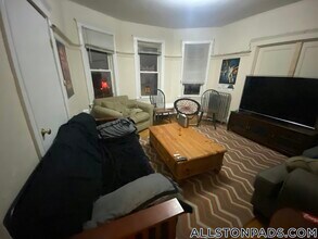 5 Harvard Ter, Unit 3 in Boston, MA - Building Photo - Building Photo