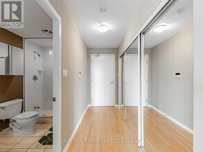 37-2637 Grosvenor St in Toronto, ON - Building Photo - Building Photo
