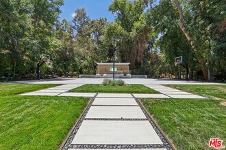 4261 Temma Ct in Calabasas, CA - Building Photo - Building Photo