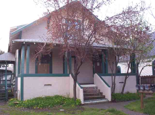 1012 Broadway in Chico, CA - Building Photo - Building Photo