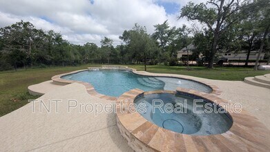 2009 Moses Creek Ct in College Station, TX - Building Photo - Building Photo