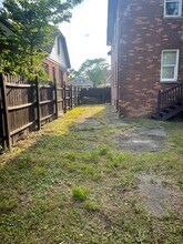 14518 Mark Twain St, Unit Lower Unit in Detroit, MI - Foto de edificio - Building Photo