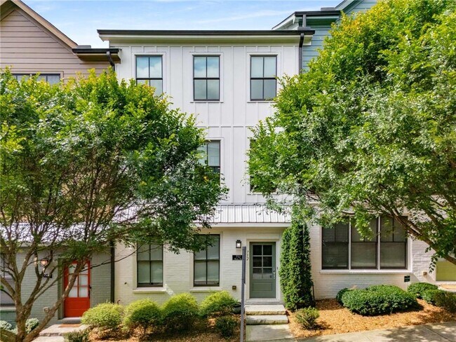 property at 752 Winton Way