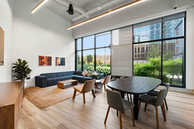 853 W Blackhawk St, Unit FL6-ID1466141P in Chicago, IL - Foto de edificio - Building Photo