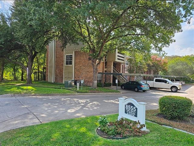 8555 Fair Oaks Crossing