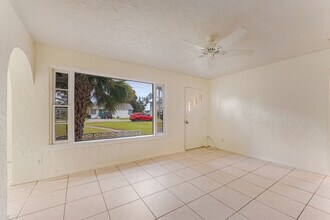 221 Williams Ave in Daytona Beach, FL - Building Photo - Building Photo