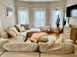 127 Hudson St-Unit -2 in Somerville, MA - Building Photo - Building Photo