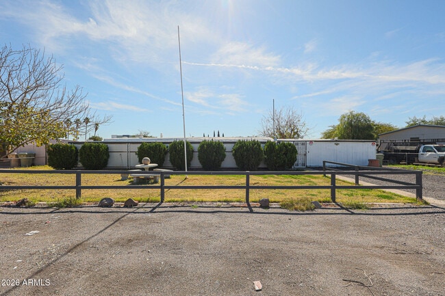 6659 W Carol Ann Way in Glendale, AZ - Building Photo - Building Photo