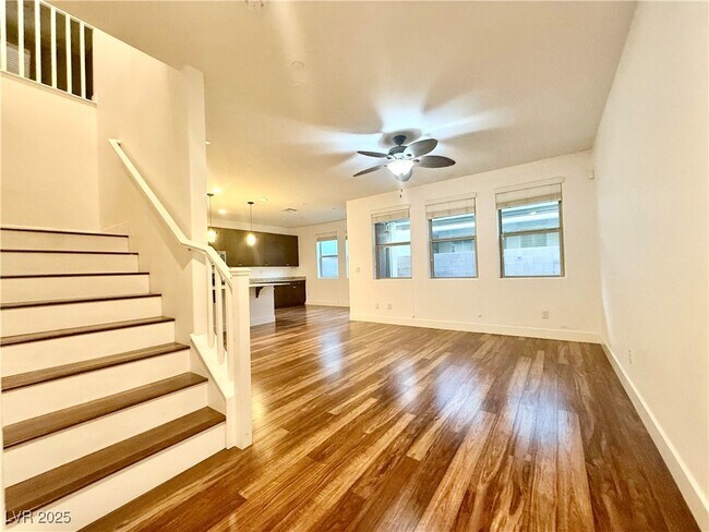 10228 Yarmouth Sea Ct in Las Vegas, NV - Building Photo - Building Photo