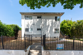 1921 19th St in Santa Monica, CA - Building Photo - Building Photo